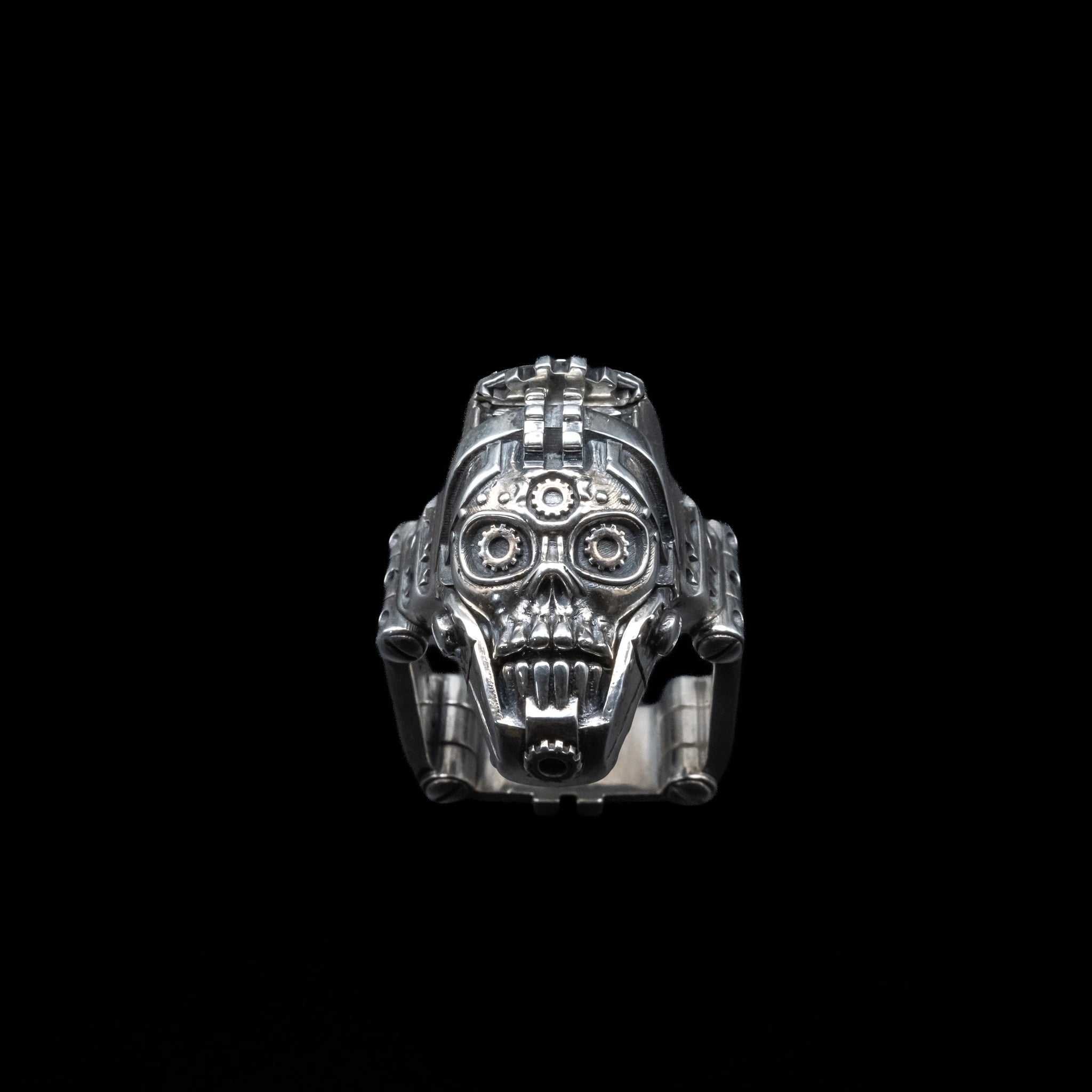 gearhead skull ring sterling silver close up
