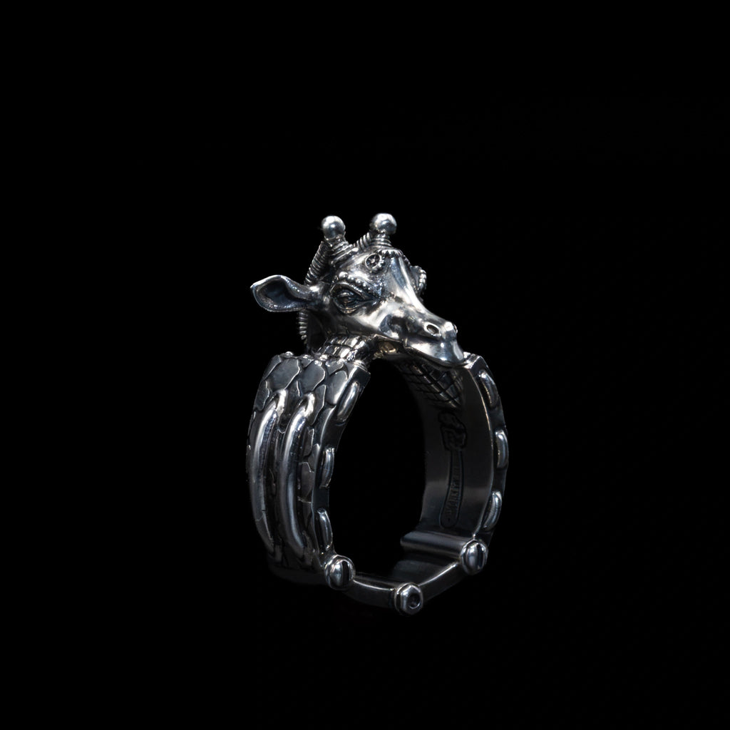 rubberneck giraffe ring sterling silver angle