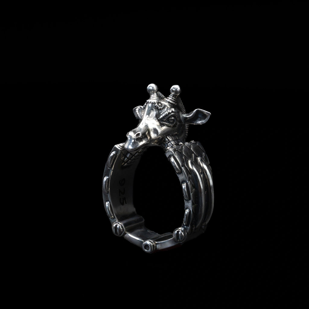 rubberneck giraffe ring sterling silver front