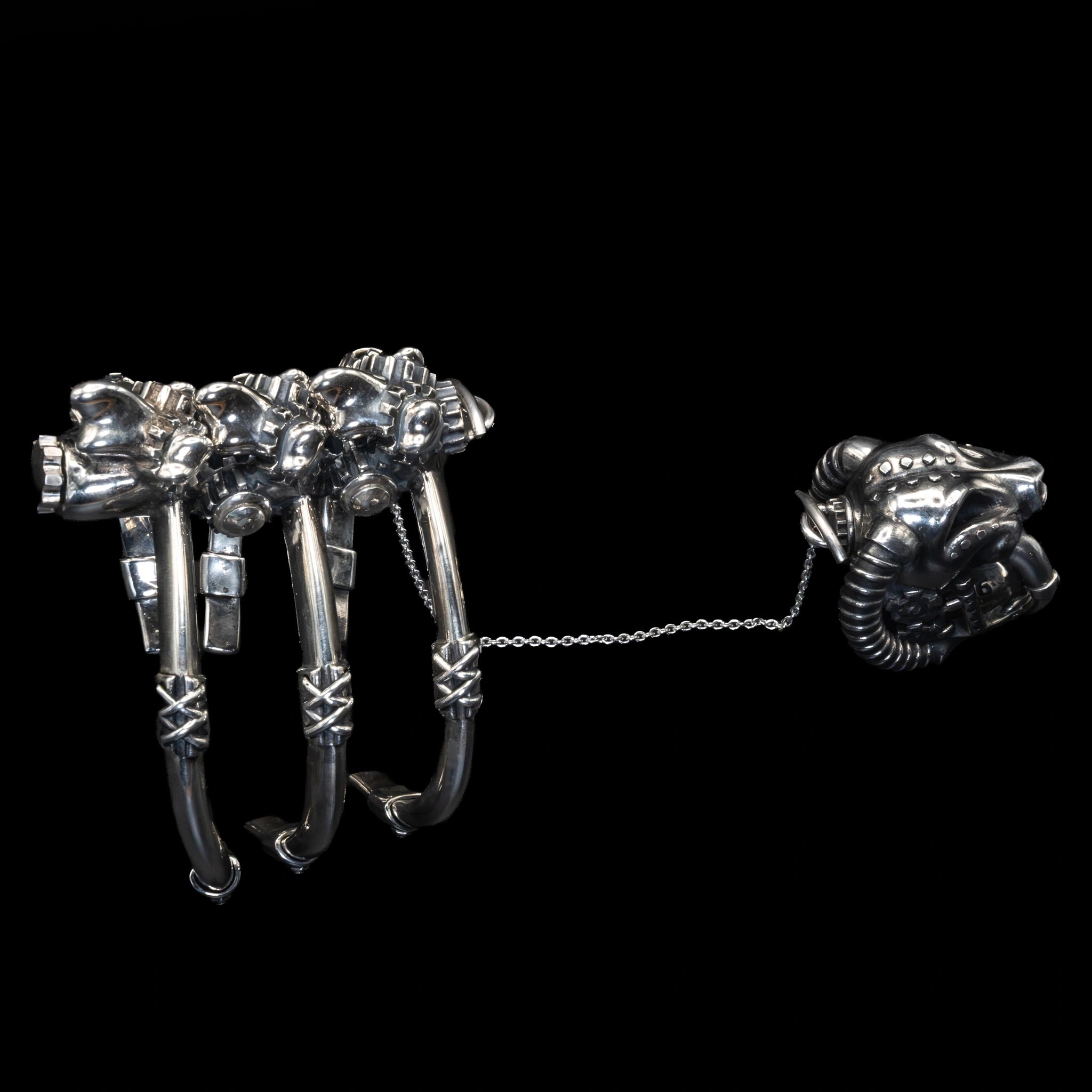 sabretooth skull ring cuff sterling silver three rib set front